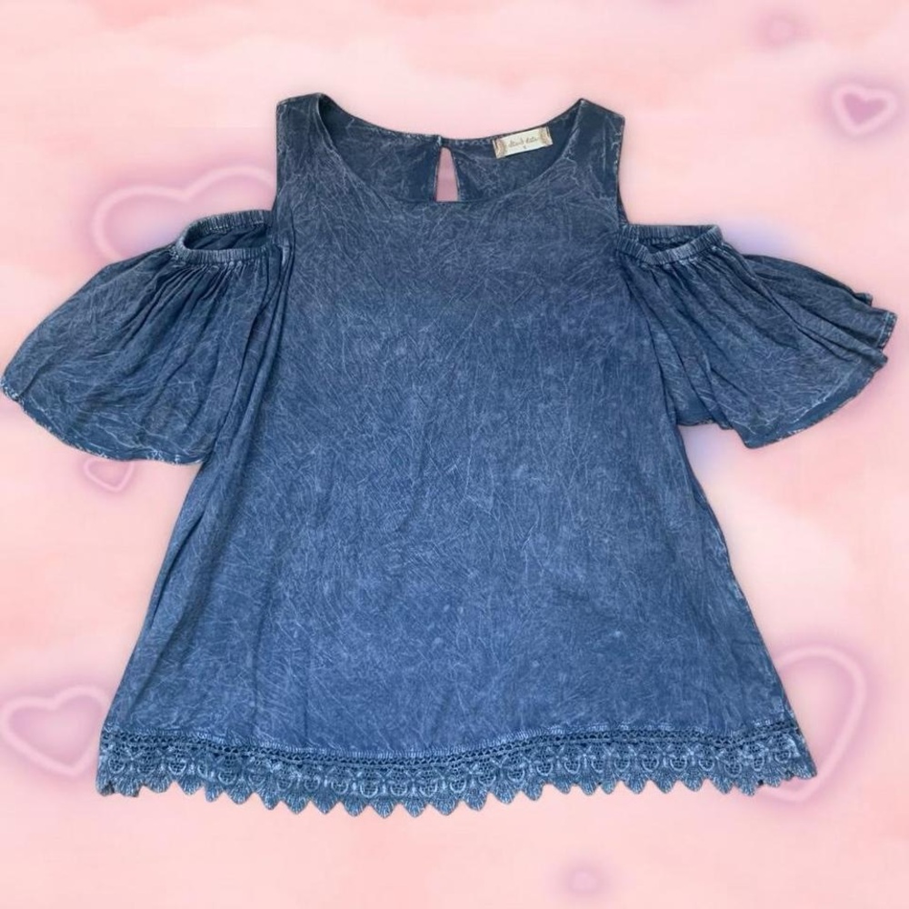 Blue Cold-Shoulder Lace-Hem Blouse